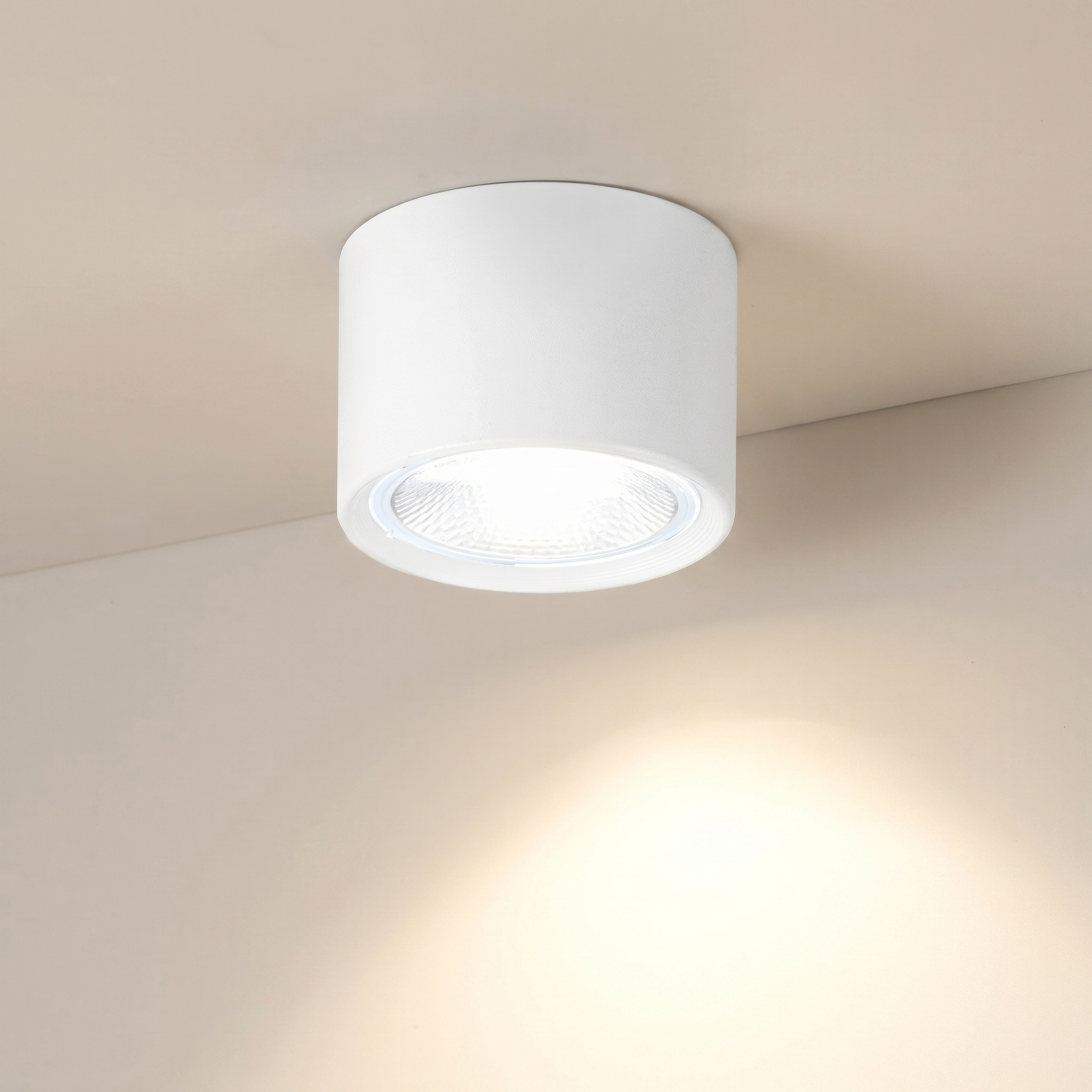 LED Surface Mounted Ceiling Spotlight for Living Room & Indoor Lighting