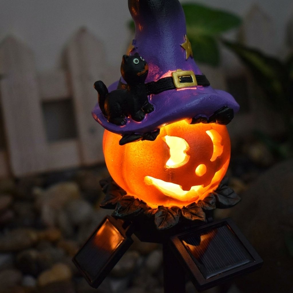 Solar-Powered Halloween Garden Stake Lights – Resin Pumpkin and Ghost Lanterns for Outdoor Use