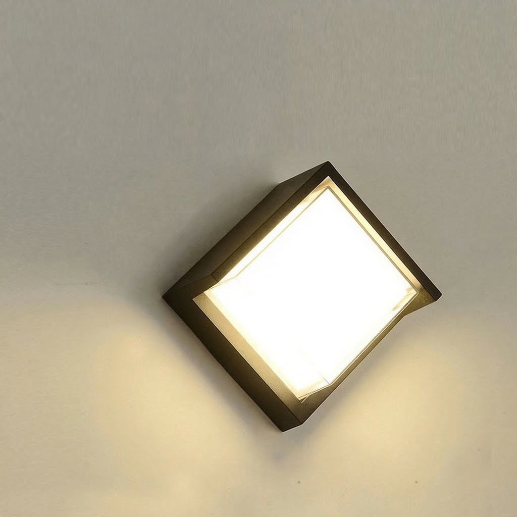 Compact Modern Outdoor Wall Light