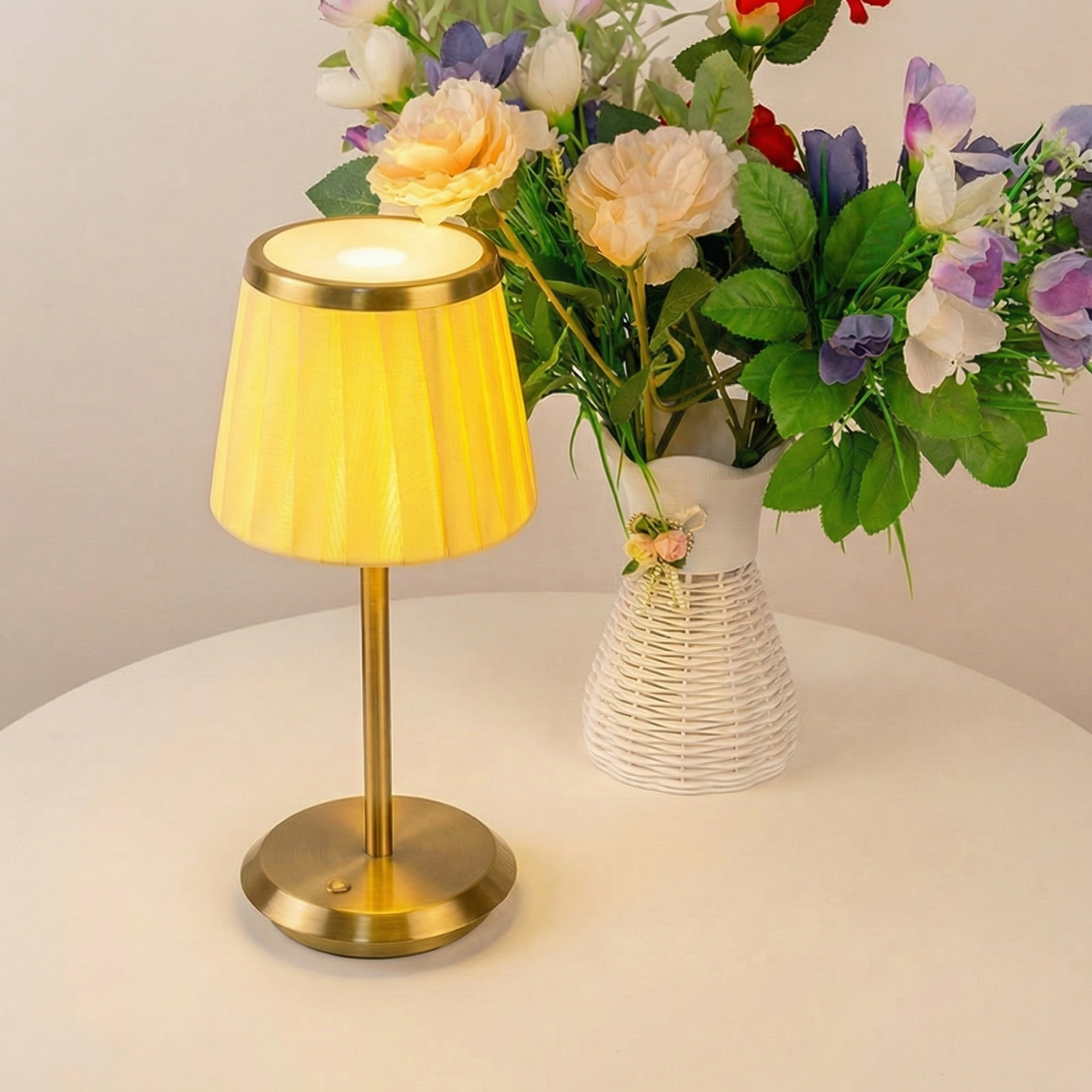 Rechargeable LED Bedside Lamp