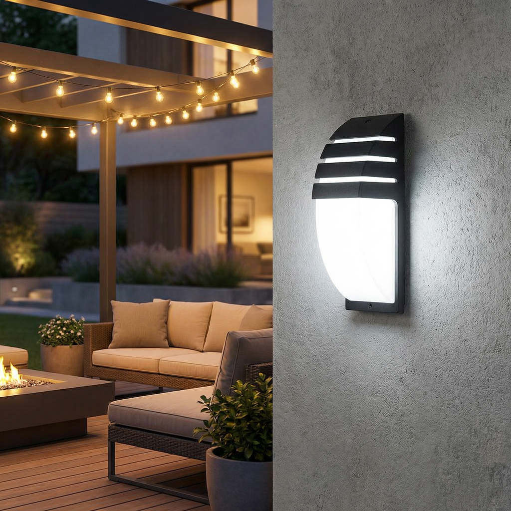 Outdoor LED Wall Light Waterproof Aluminum Garden & Porch Lamp